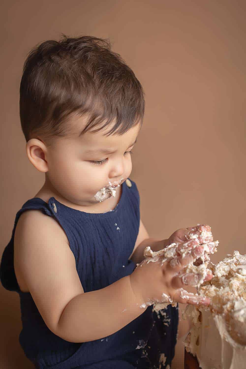 rochester ny cake smash photographer captures first birthday portraits