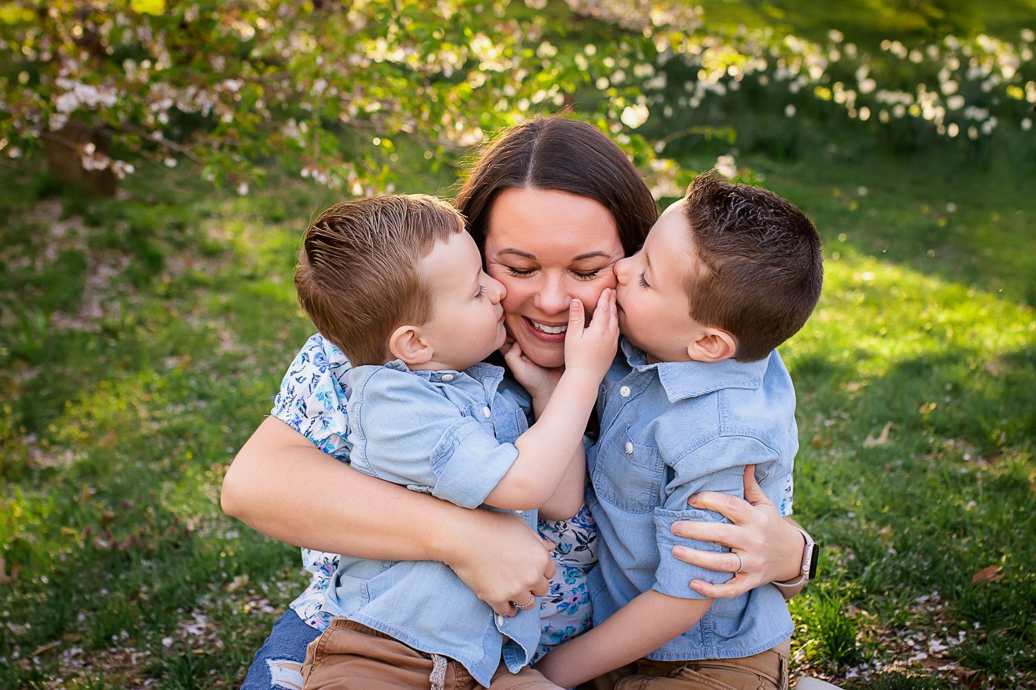 family photographer in rochester ny captures family portraits in highland park