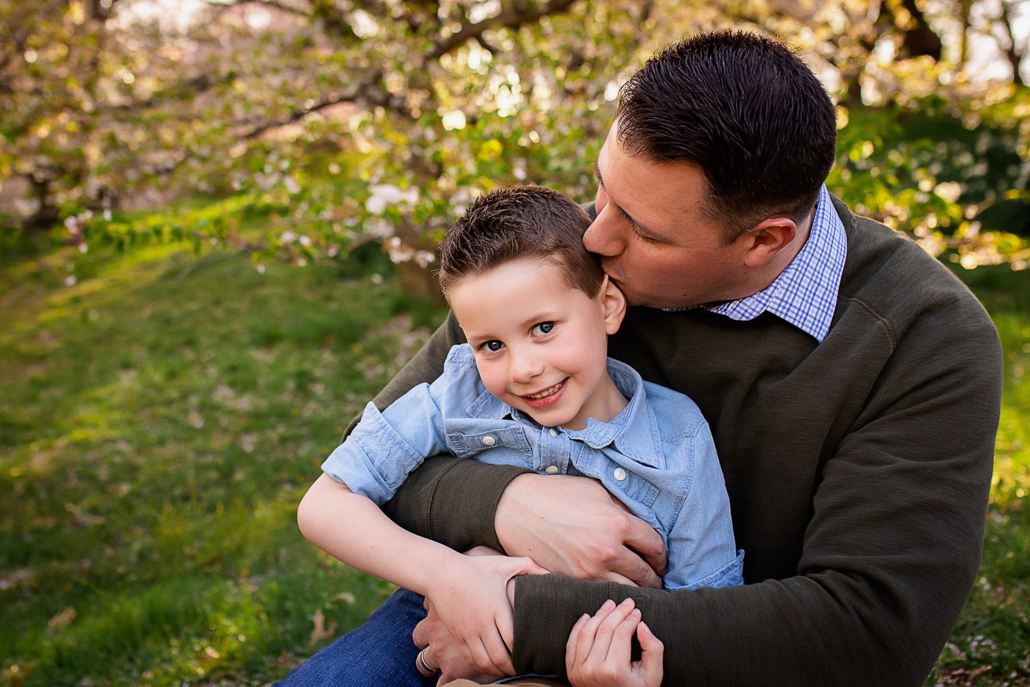 family photographer in rochester ny captures family portraits in highland park
