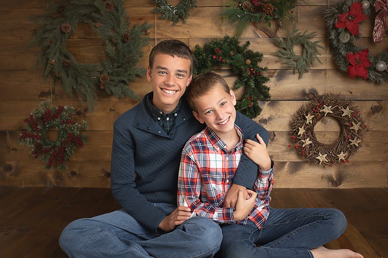 Family photographer in rochester ny captures in studio christmas mini sessions